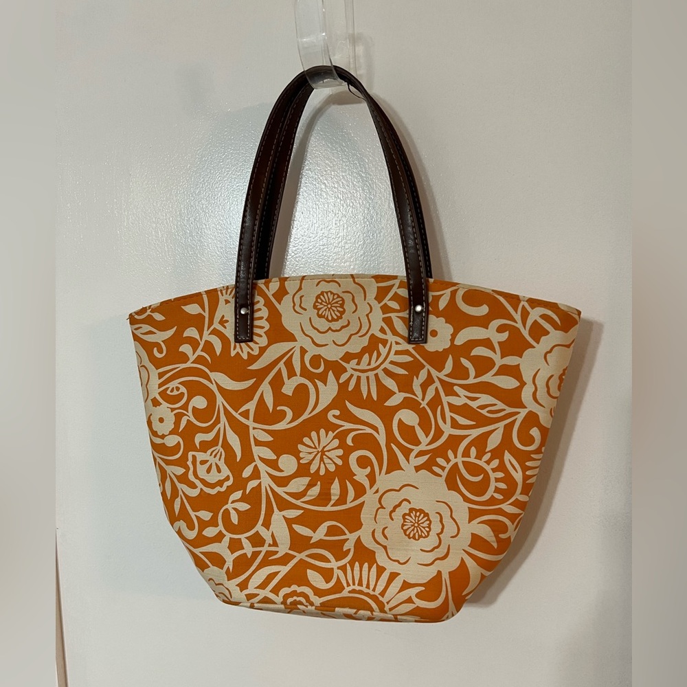 Tote Bag Orange Cream medium sized floral and swirled leaves brown handles
